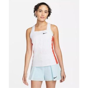 NIKE Women's TENNIS COURT Tank Top